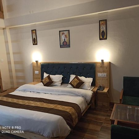 Hotel Hillside View Manāli Extérieur photo